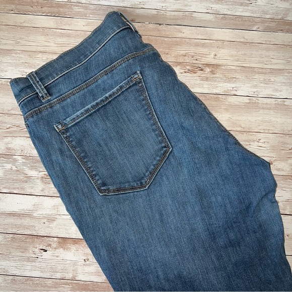 EUC blue jeans size 14 straight cut - Picture 2 of 6